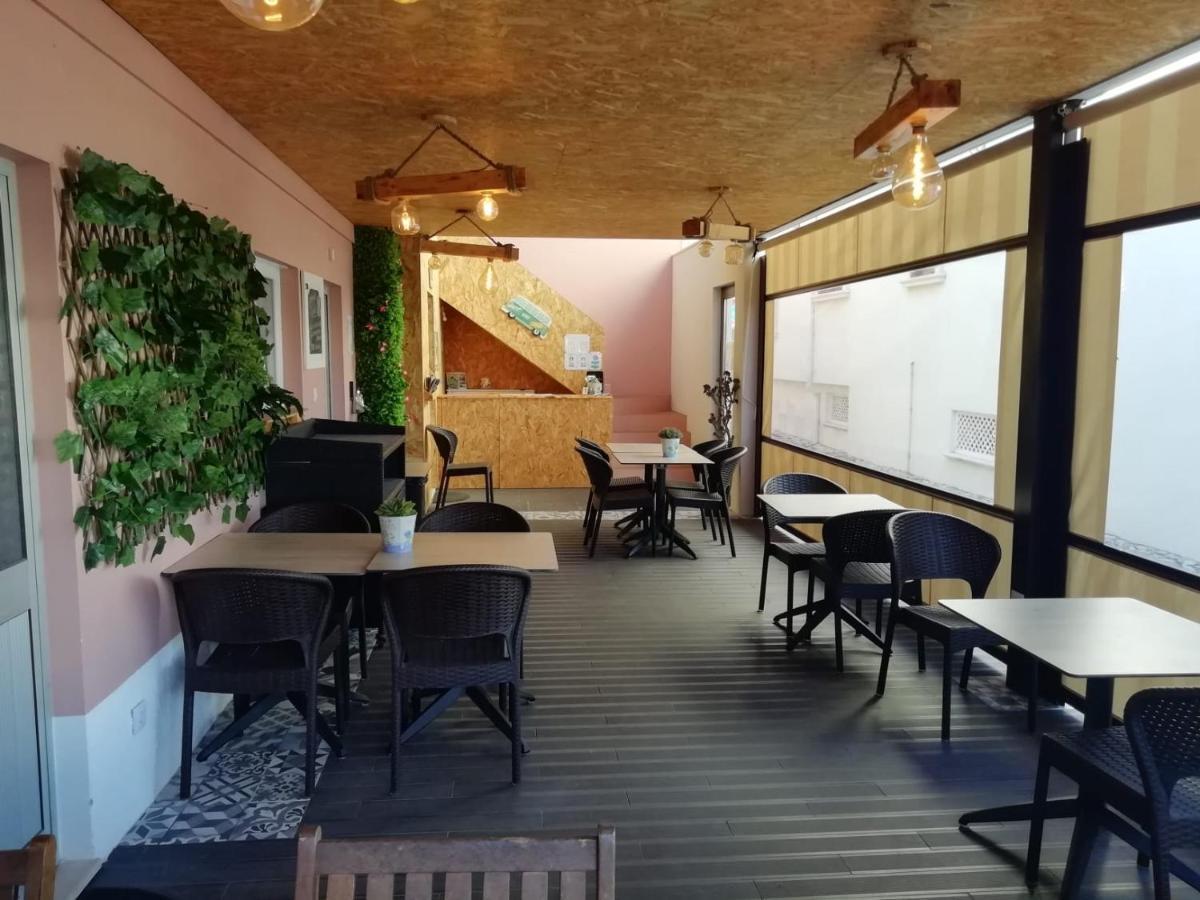 Granny'S Guesthouse برايا دي ميرا المظهر الخارجي الصورة
